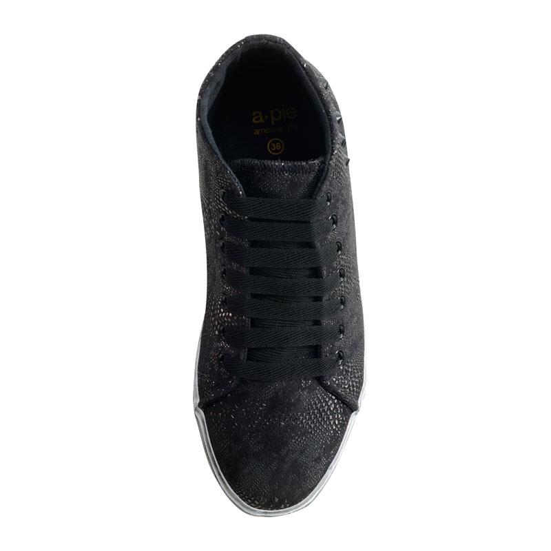 a pie-Zapatillas-Zafiro AN