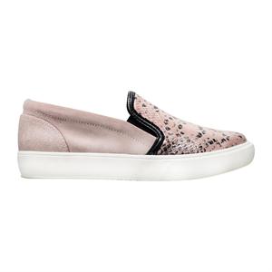 a pie-Zapatillas-Capri PD