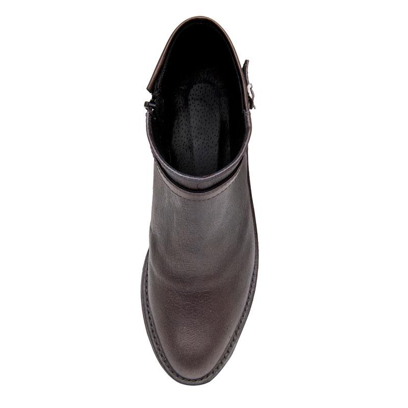 a pie-Botas-Pinta AN