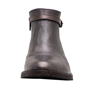 a pie-Botas-Pinta FN