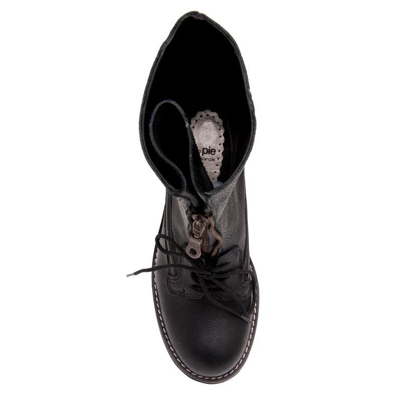a pie-Botas-Zuca AN