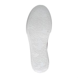 a pie-Zapatillas-Capri SN