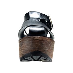 a pie-Plataformas-Taina FN