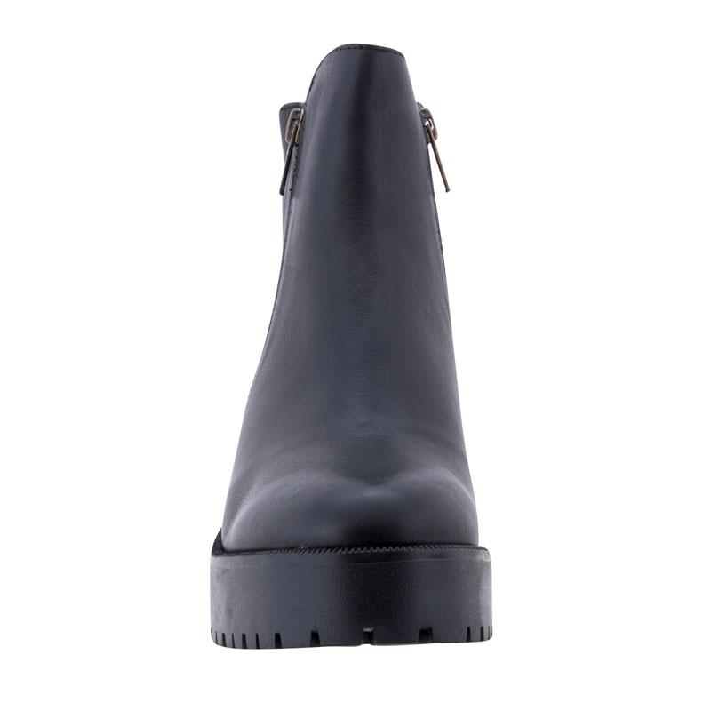 a pie-Botas-Burgos FN