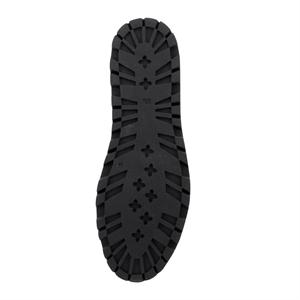 a pie-Zapatillas-Moon SN