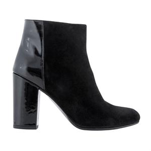 a pie-Botas-Santander PD
