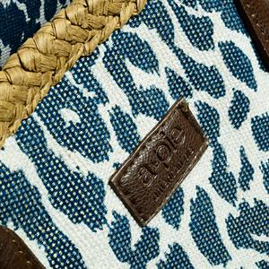 a pie-Cartera-Bolso rafia SN