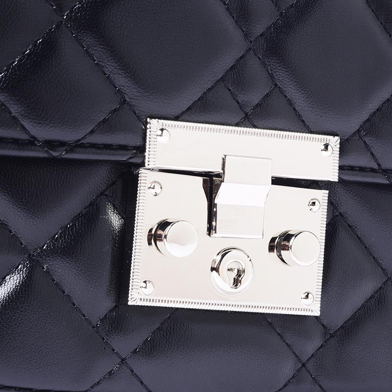 a pie-Cartera-Seia SN