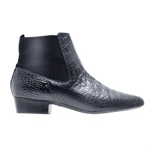 a pie-Botas-Miranda PD
