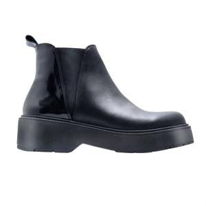 a pie-Botas-Taina PD