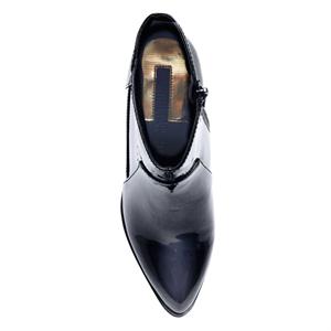 a pie-Botas-Cambden AN
