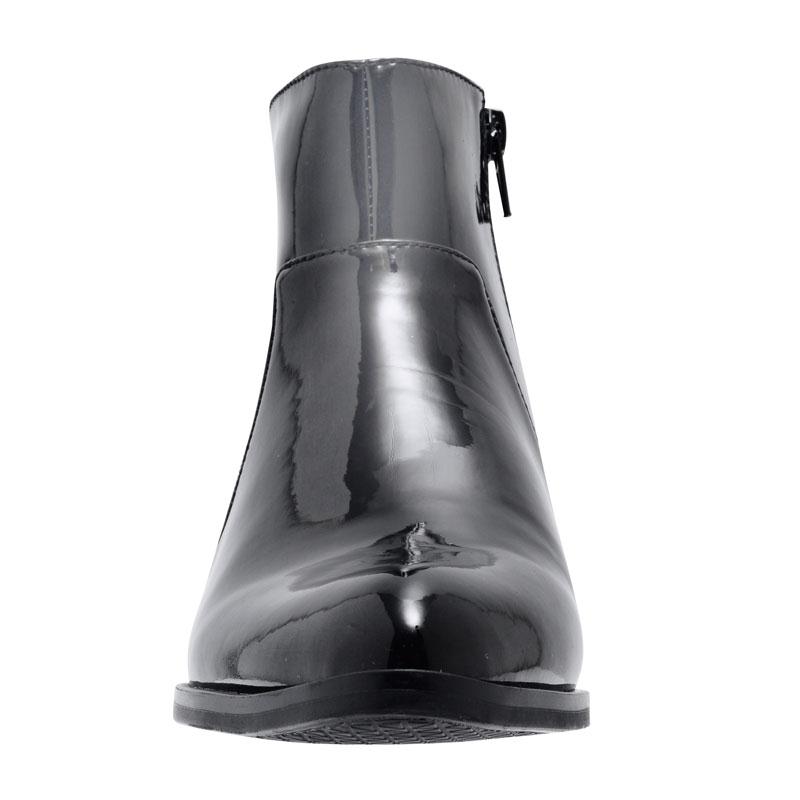 a pie-Botas-Cambden FN