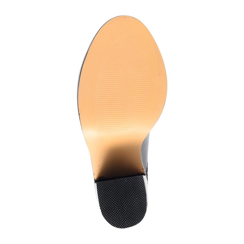 a pie-Botas-Yida SN