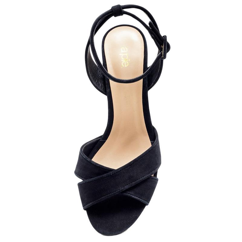 a pie-Zapatos-Ona AN