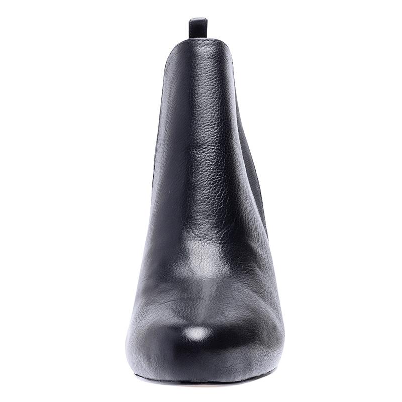 a pie-Botas-Donatella FN