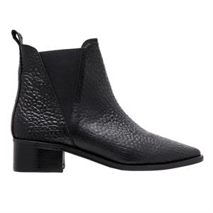 a pie-Botas-Nuria PD