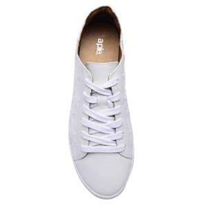 a pie-Sneakers-Paulina AN