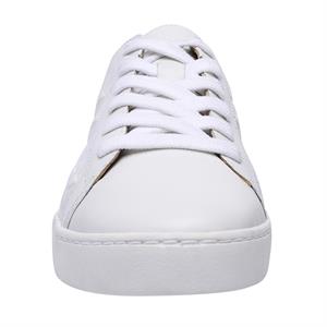 a pie-Sneakers-Paulina FN