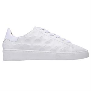 a pie-Sneakers-Paulina PD