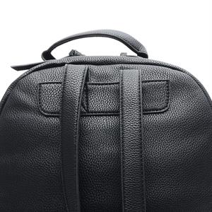 a pie-Mochilas-Anyan AN