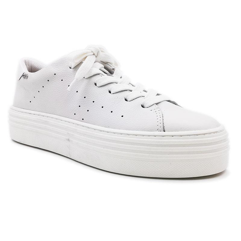a pie-Sneakers-Blat FN