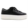 Sneakers-Mujer-a pie-Blat-Negro