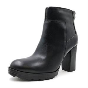 a pie-Botas-RockOne FN