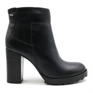 a pie-Botas-RockOne PD