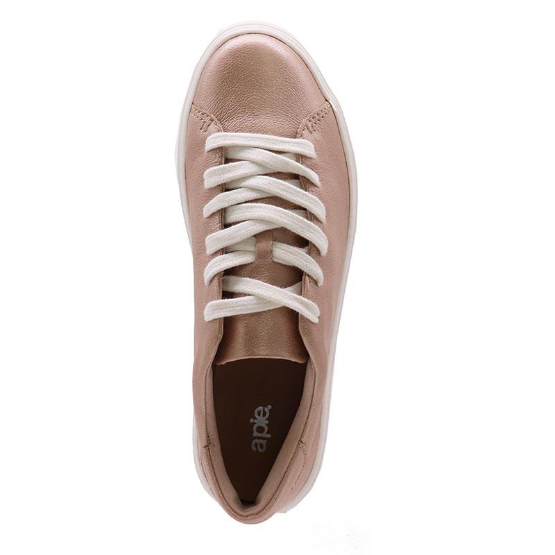 a pie-Sneakers-Biter AN