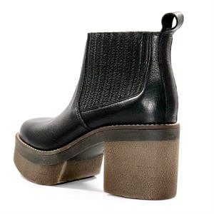a pie-Botas-Iris SN