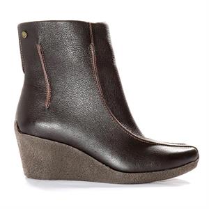 STITCHING-Botas-June PD