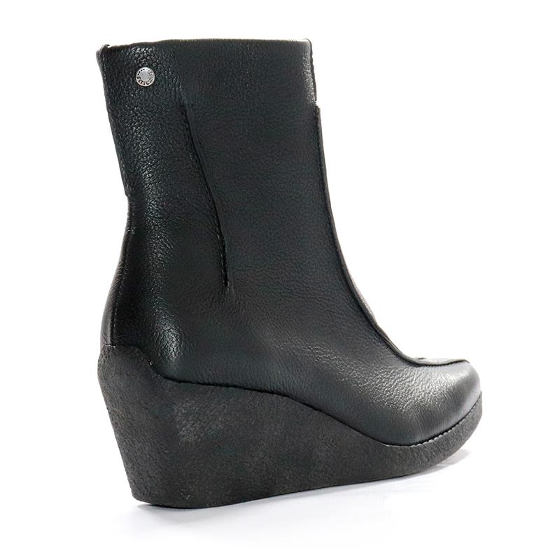 STITCHING-Botas-June SN