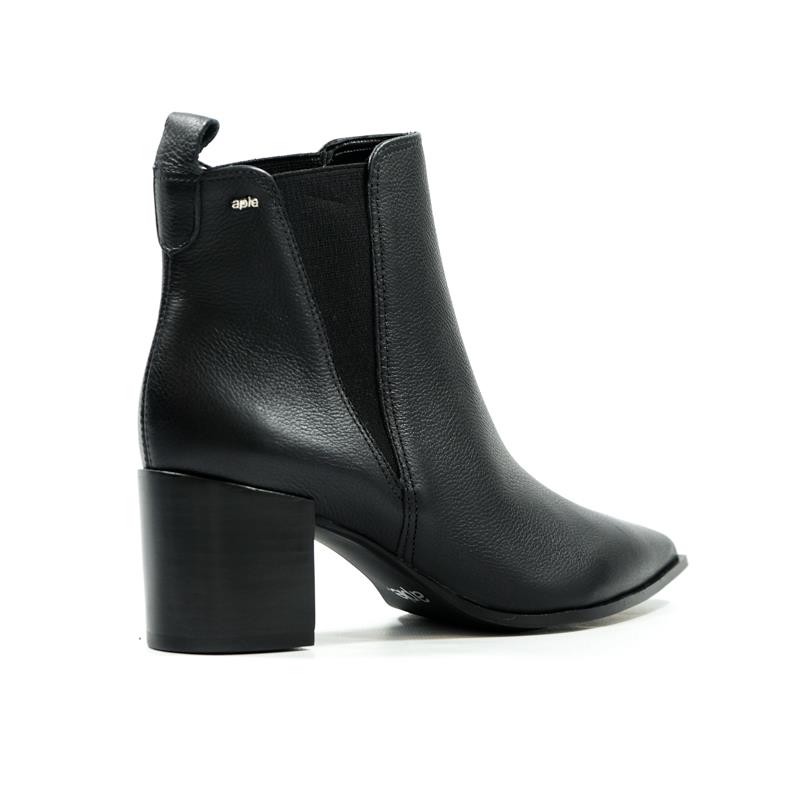 a pie-Botas-Elisa SN