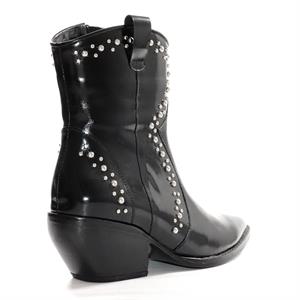 a pie-Botas-Wapy SN