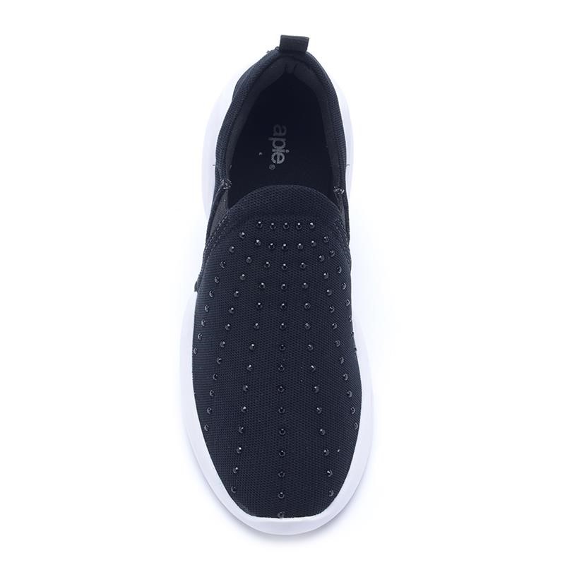a pie-Sneakers-Rink AN