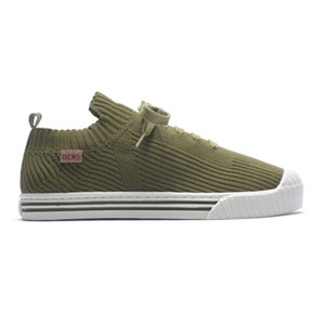 a pie-Sneakers-Mambo PD