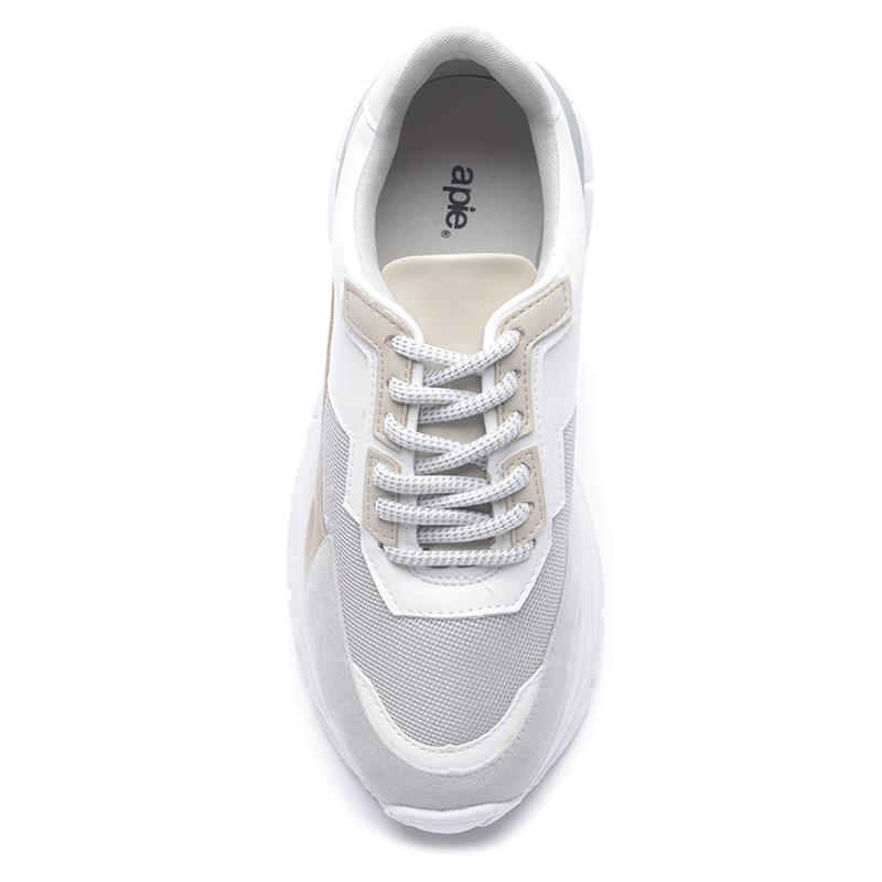 a pie-Zapatillas-Saphire AN