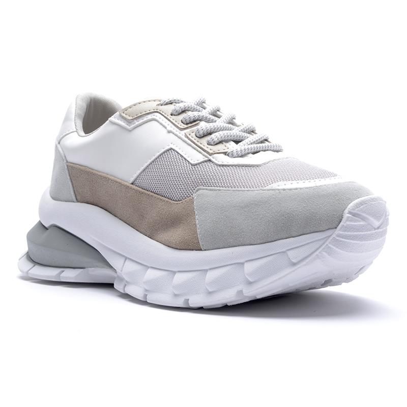 a pie-Zapatillas-Saphire SN