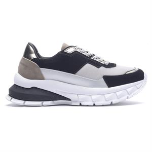 a pie-Zapatillas-Saphire PD