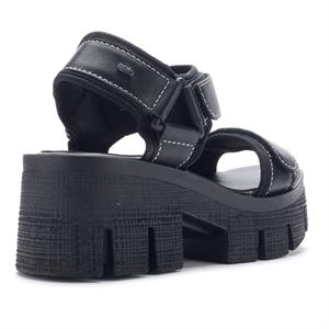 a pie-Sandalias-Georgia SN