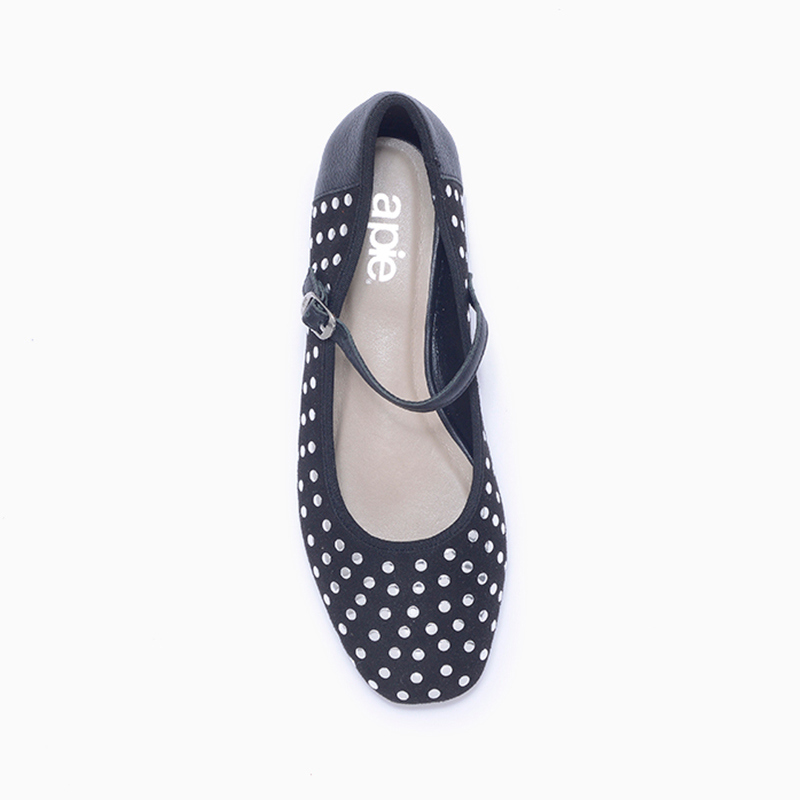 a pie-Balerina-SEPHIA AN