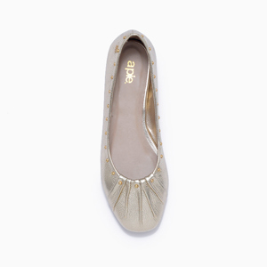 a pie-Balerina-SOLIN AN