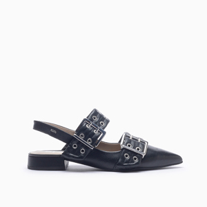 a pie-Zapatos-IKARIA PD