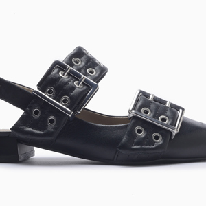 a pie-Zapatos-IKARIA FN