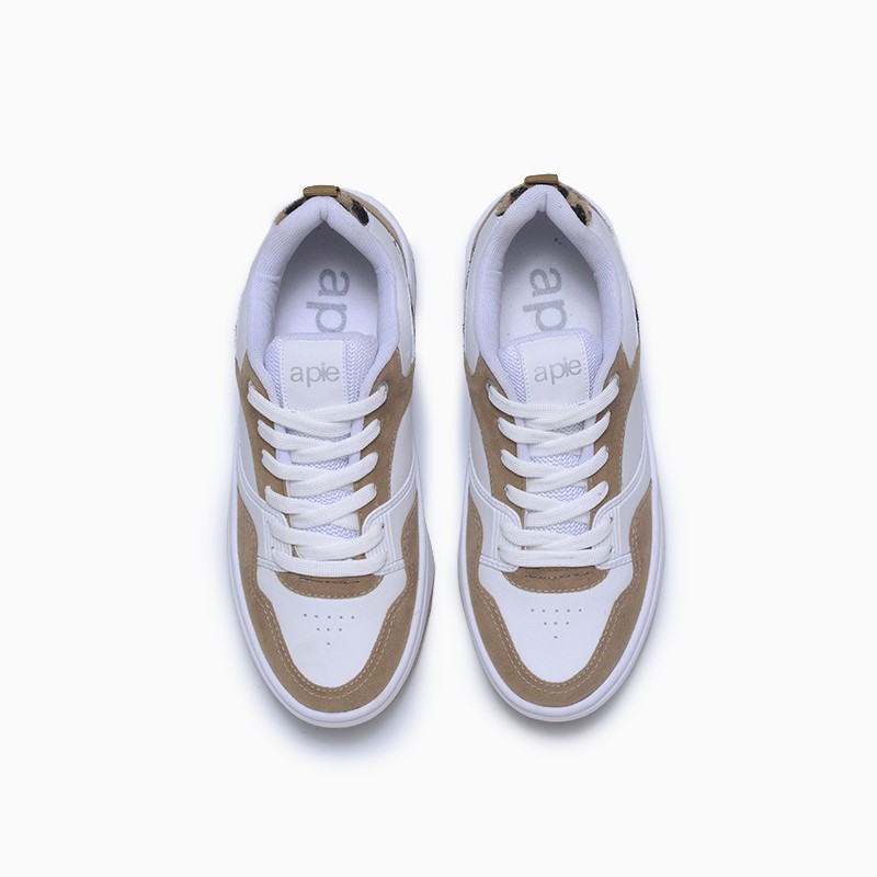 a pie-Zapatillas-OLIMPIA AN