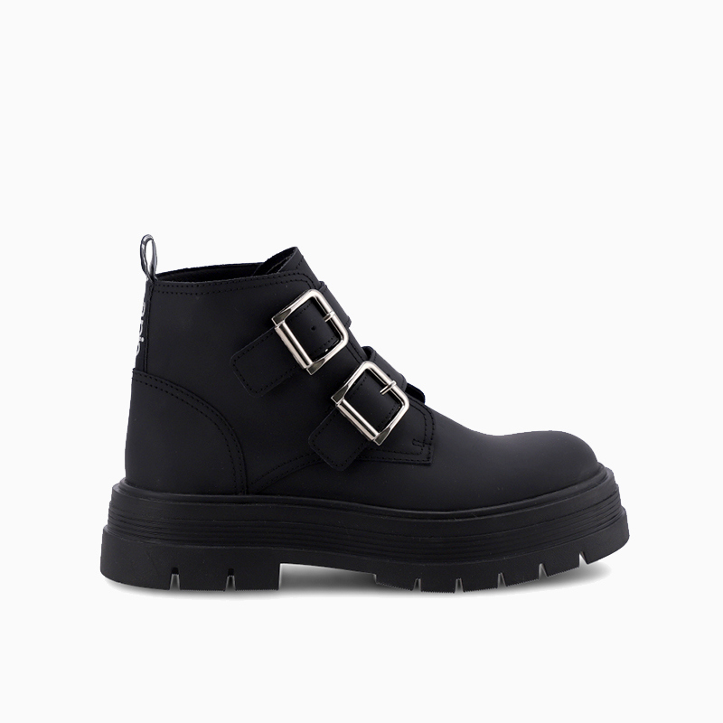 a pie-Botas-Aninne PD