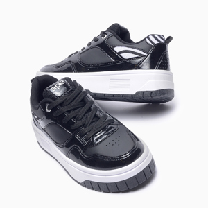 a pie-Zapatillas-OLIMPIA SN
