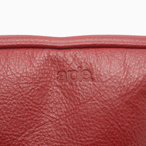 a pie-Riñonera-Rinonera cuero chains Jive FN