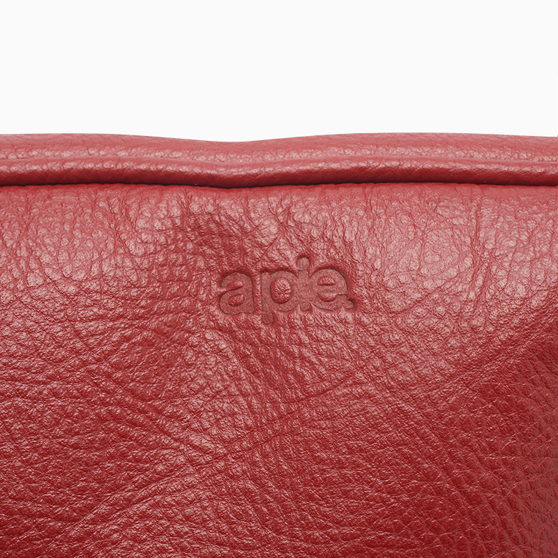 a pie-Riñonera-Rinonera cuero chains Jive FN