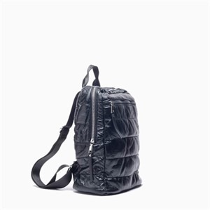 a pie-Mochilas-Mochila Puffer AN
